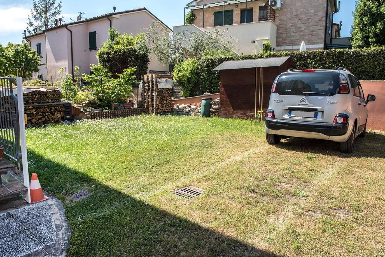 N011 - Numana, Nuovo Bilocale Con Giardino Apartment Sirolo Bagian luar foto